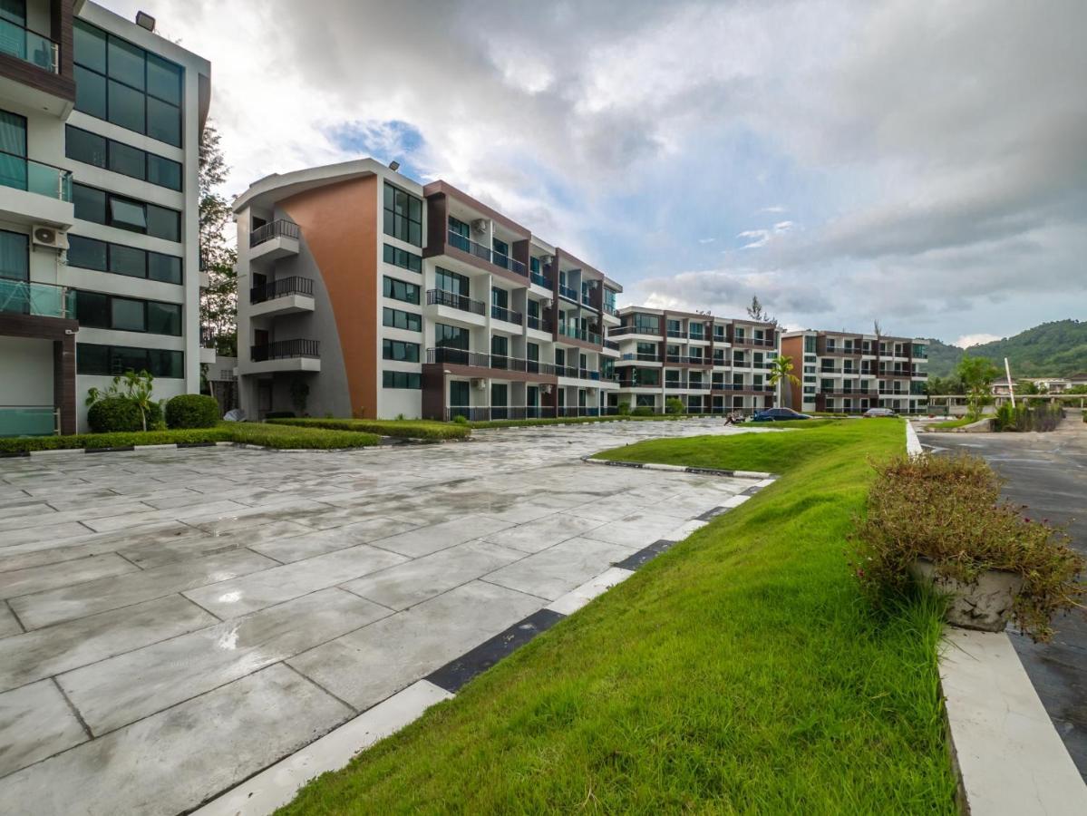 Naithon Beachfront Condotel Buitenkant foto